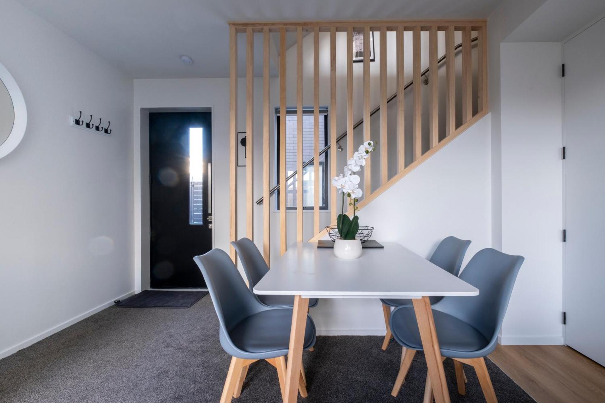 Luxury 2 Bed Townhome In Cbd 基督城 外观 照片