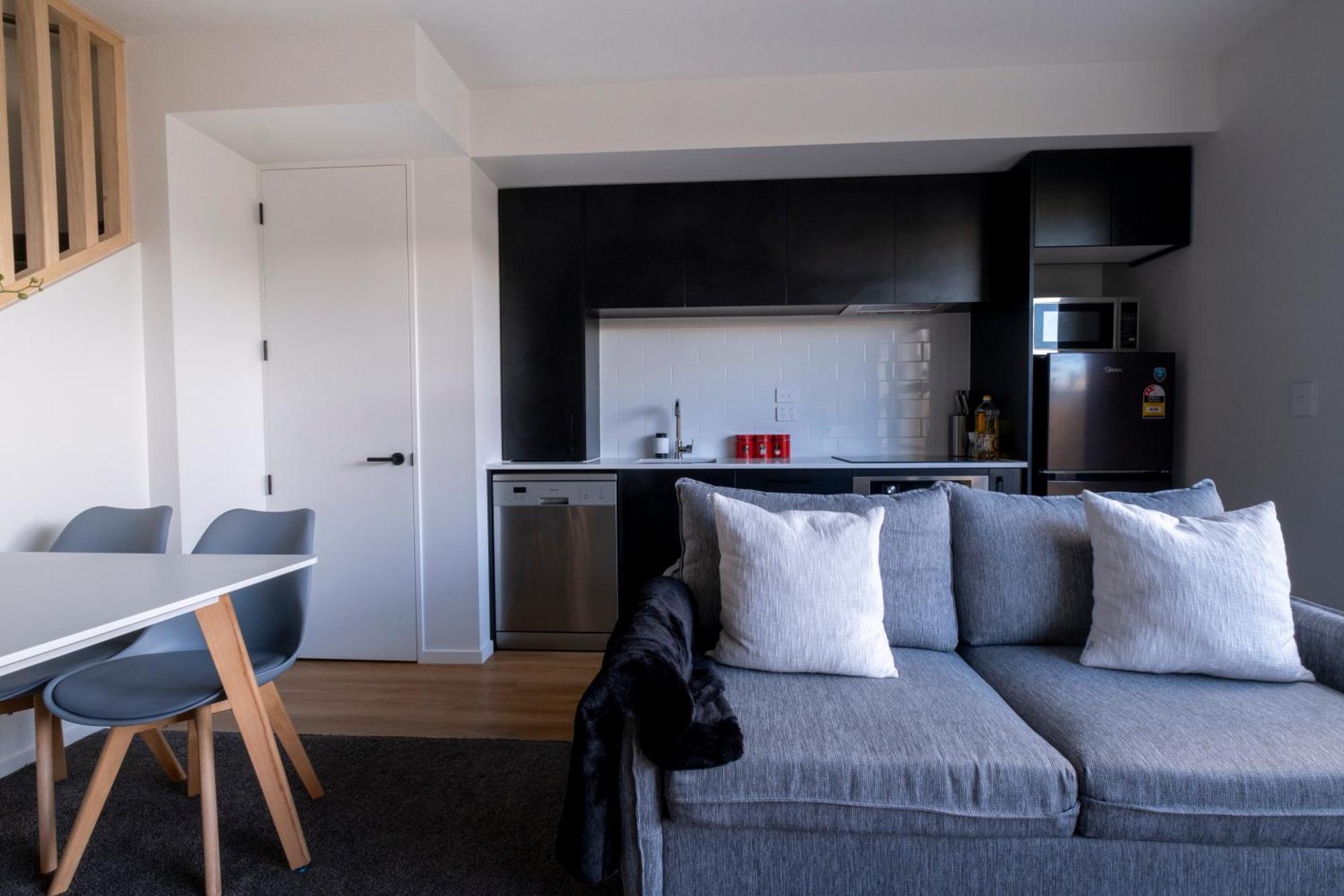 Luxury 2 Bed Townhome In Cbd 基督城 外观 照片