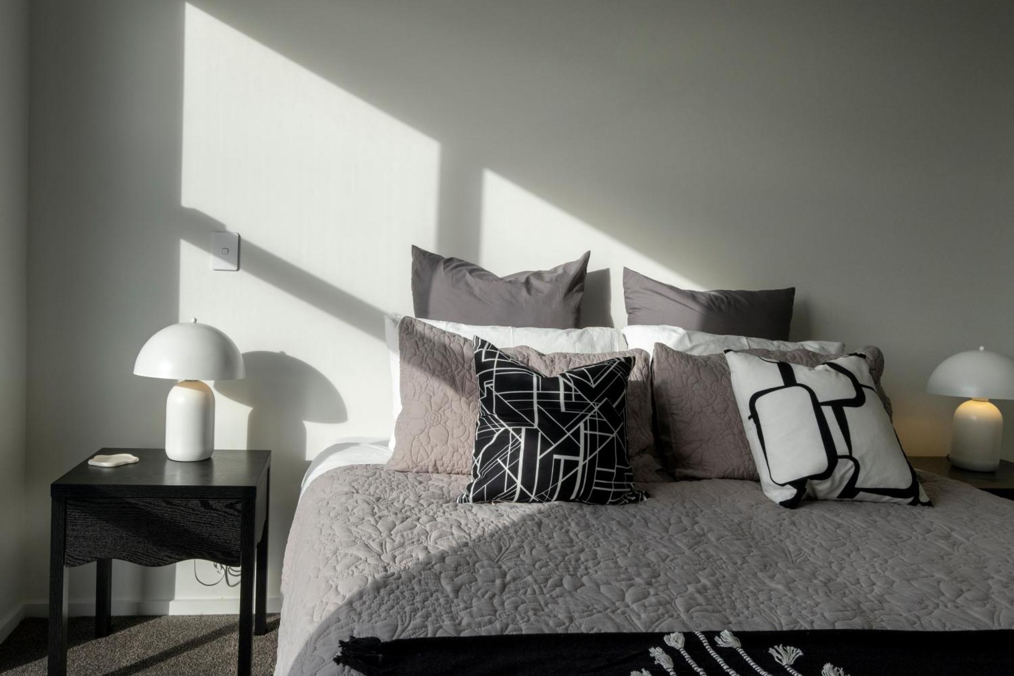 Luxury 2 Bed Townhome In Cbd 基督城 外观 照片