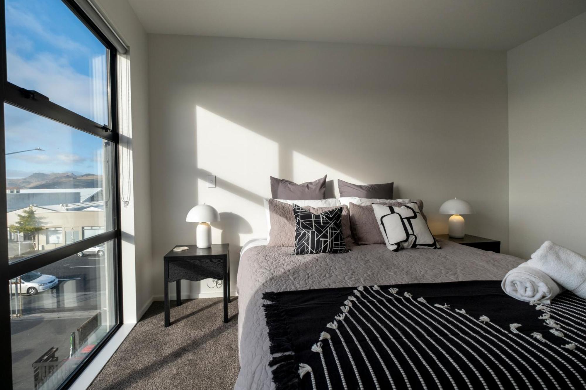 Luxury 2 Bed Townhome In Cbd 基督城 外观 照片
