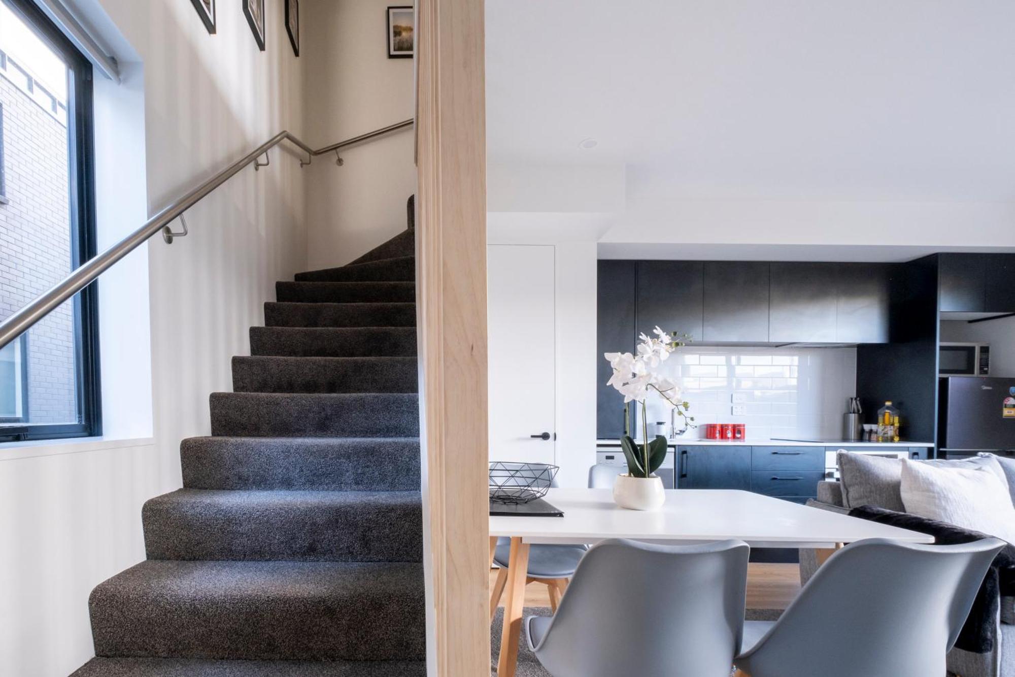Luxury 2 Bed Townhome In Cbd 基督城 外观 照片